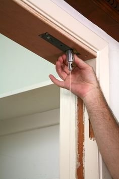 Instalando porta Pivotante