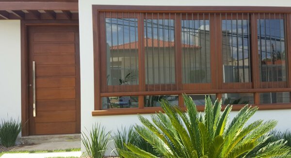 Portas e Janelas de Ipê Portas e Janelas de Ipê