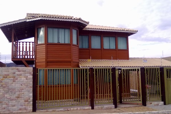 Casa com Stain para Madeira