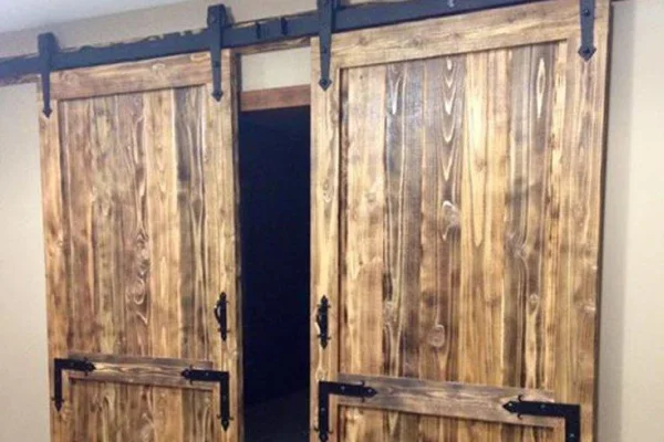 Porta Dupla Modelo Celeiro