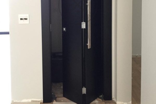 Porta Camarão Pintada de Preto