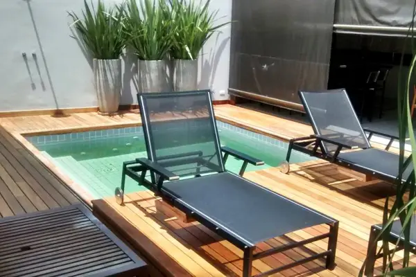 Deck Retrátil para Piscina